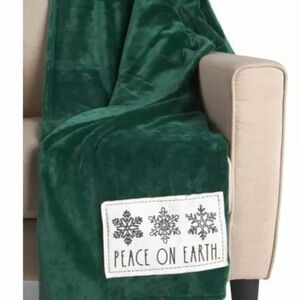 NWT Rae Dunn Seasonal Holiday Green ‘PEACE ON EARTH’ 50x70 Patch Throw Blanket